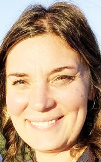 Erin Reeve Jones
